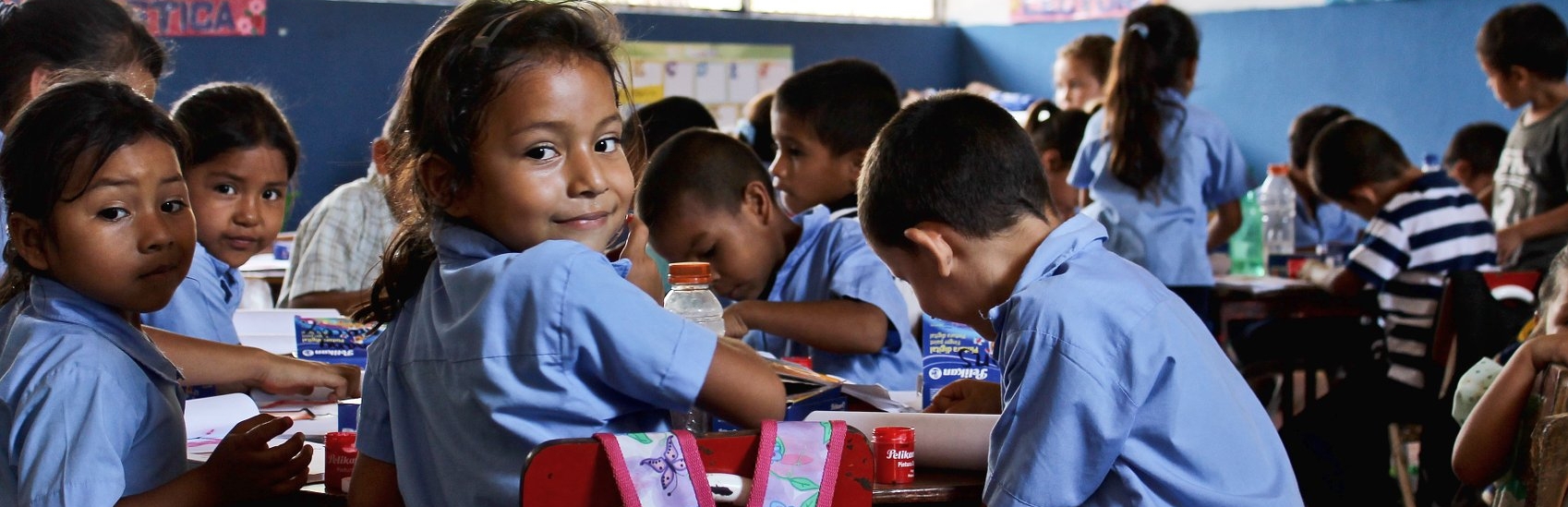 Elementary-school children participating in educational activities in El Salvador. This school receives sponsorship from Premiumaid Foundation and our generous donors. Photo credit: Tanya Weinberger/Premiumaid Foundation, May 2013.